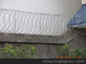 【供應金匠圍欄不銹鋼刀刺網廠家、不銹鋼刀刺網價格】價格,廠家,圖片,金屬網,福瑞金屬絲網制品-